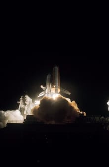 Launch of the Shuttle Columbia and begining of STS 61-C mission