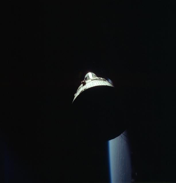 View of the Gemini 6 and Gemini 7 rendezvous