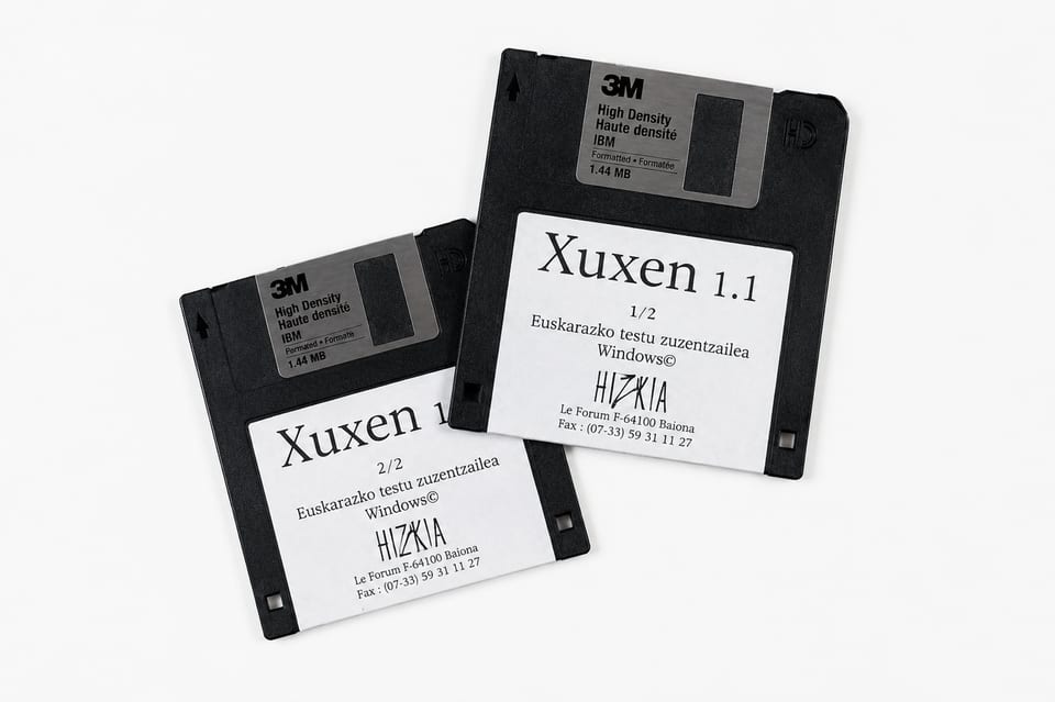Xuxen, diskettes of the spelling checker for Basque (1999 version)