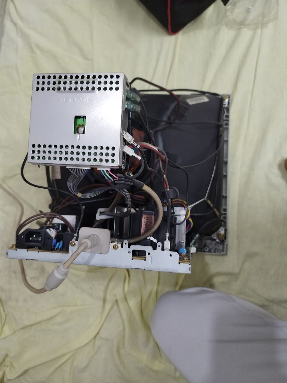 مانیتور الجی - مادیران SmartFlat T710BH (3)